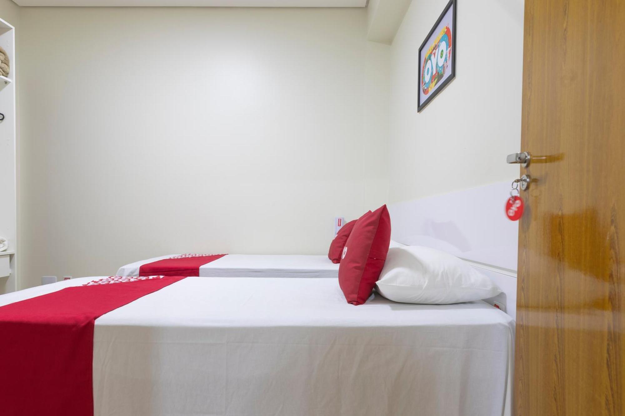 Oyo Tropical Confort Hotel, Brasilia Sao Sebastiao  Экстерьер фото